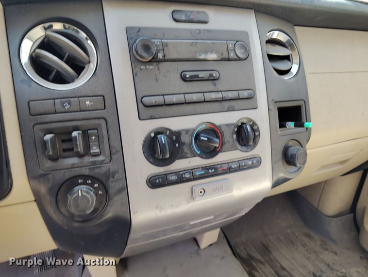 image for item DV6724 2015 Ford Expedition SUV