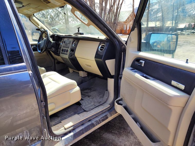 image for item DV6724 2015 Ford Expedition SUV