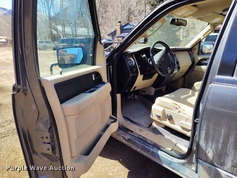 image for item DV6725 2015 Ford Expedition SUV