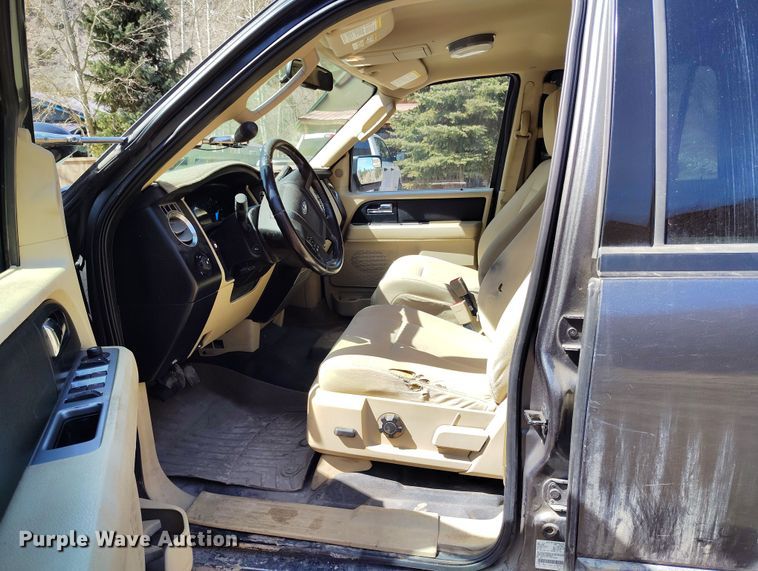 image for item DV6725 2015 Ford Expedition SUV