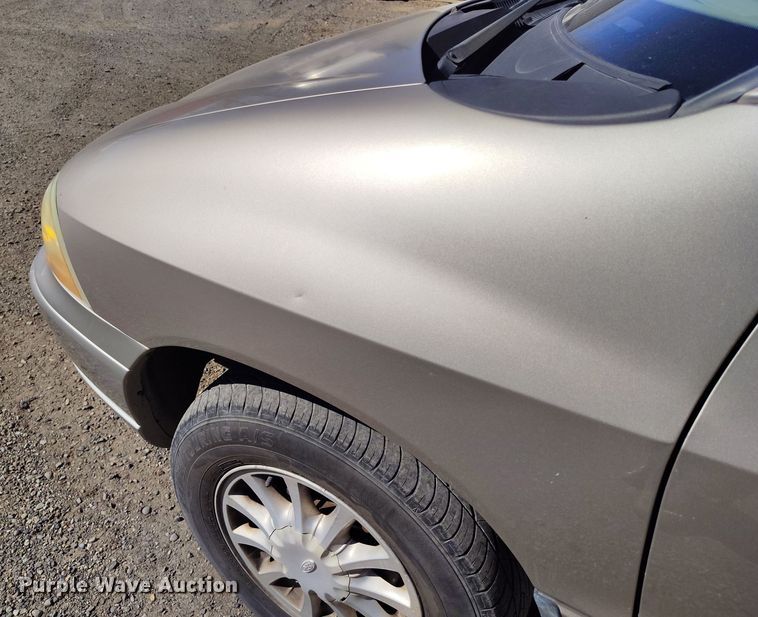 image for item DV6726 2002 Ford Windstar LX van