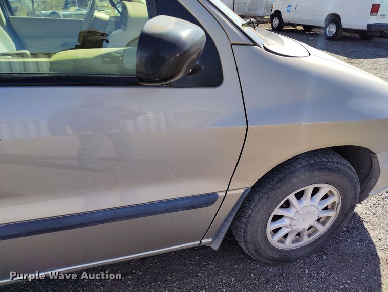 image for item DV6726 2002 Ford Windstar LX van