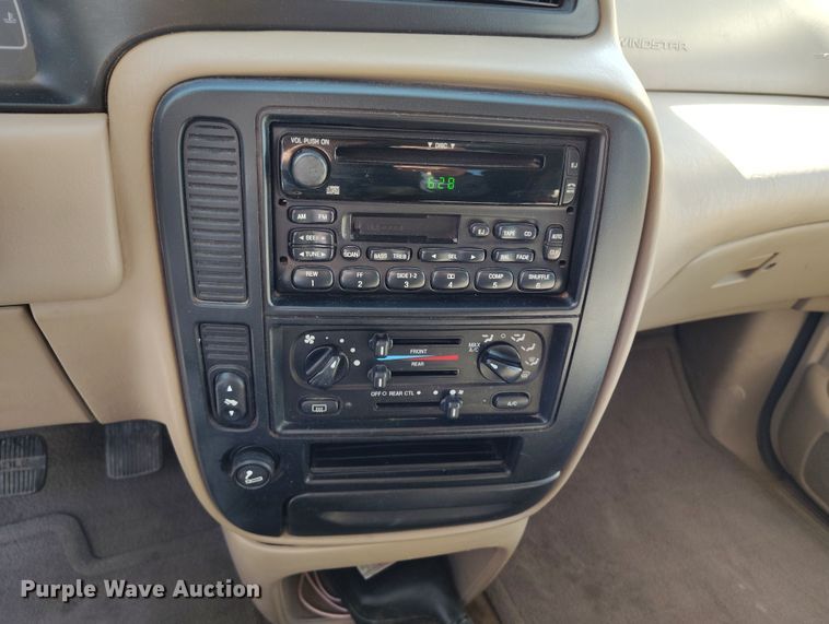 image for item DV6726 2002 Ford Windstar LX van