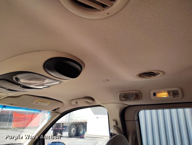 image for item DV6726 2002 Ford Windstar LX van