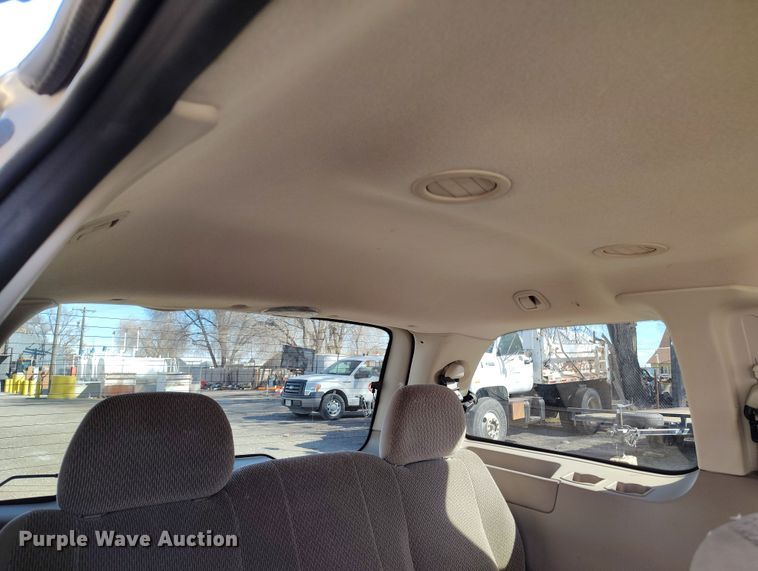 image for item DV6726 2002 Ford Windstar LX van