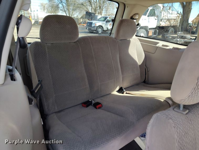 image for item DV6726 2002 Ford Windstar LX van