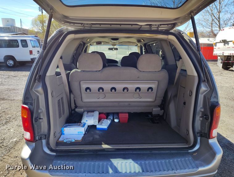 image for item DV6726 2002 Ford Windstar LX van