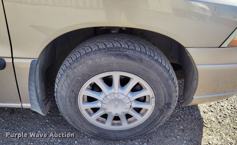 image for item DV6726 2002 Ford Windstar LX van