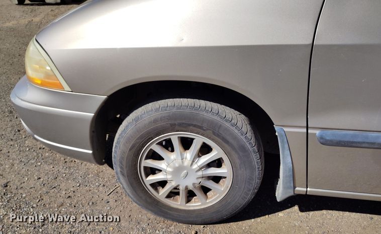 image for item DV6726 2002 Ford Windstar LX van