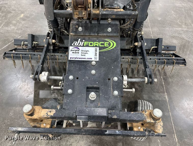 image for item DW1863 Abi Force field groomer