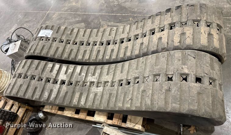 image for item DW1864 17