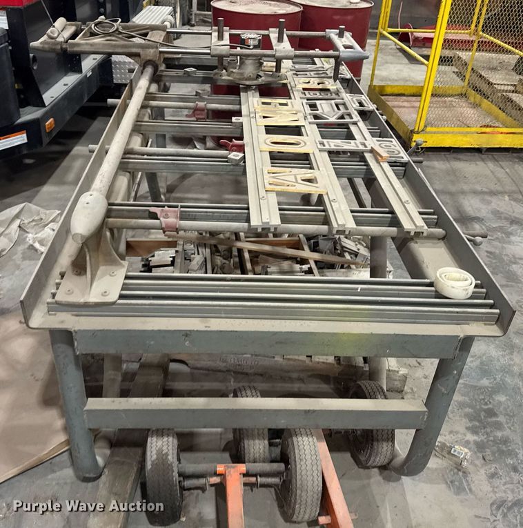 image for item DW1866 Game Time Inc. Cutaletter router table