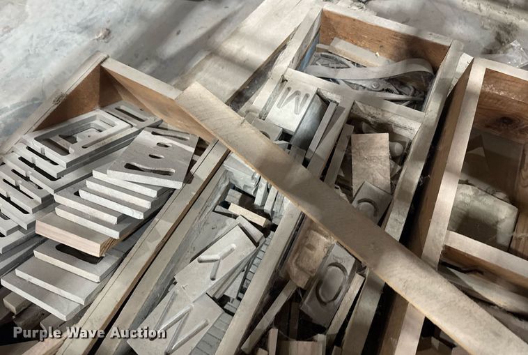 image for item DW1866 Game Time Inc. Cutaletter router table