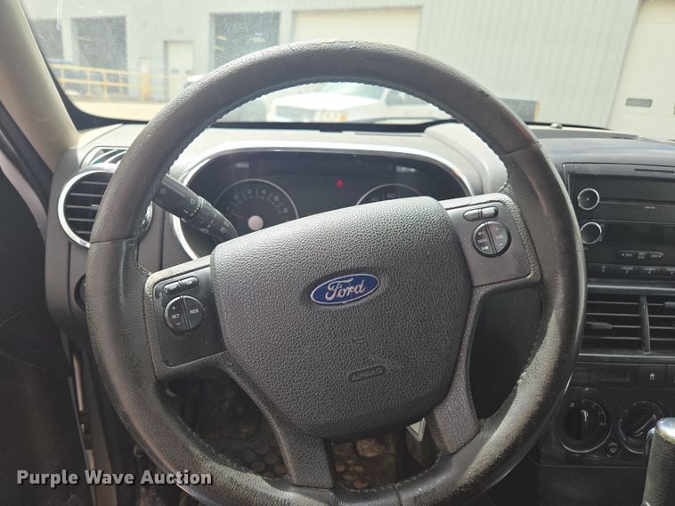 image for item DW1867 2009 Ford Explorer SUV
