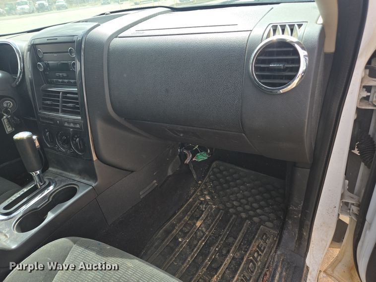 image for item DW1867 2009 Ford Explorer SUV