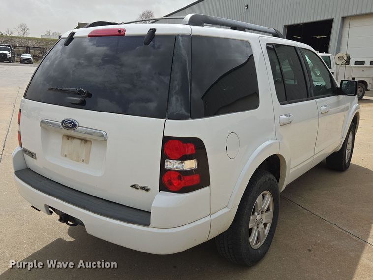 image for item DW1868 2009 Ford Explorer XLT SUV