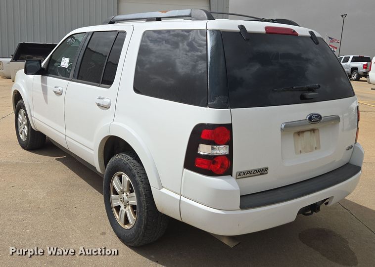 image for item DW1868 2009 Ford Explorer XLT SUV