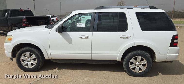 image for item DW1868 2009 Ford Explorer XLT SUV
