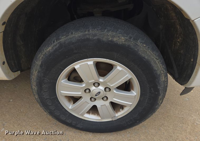 image for item DW1868 2009 Ford Explorer XLT SUV