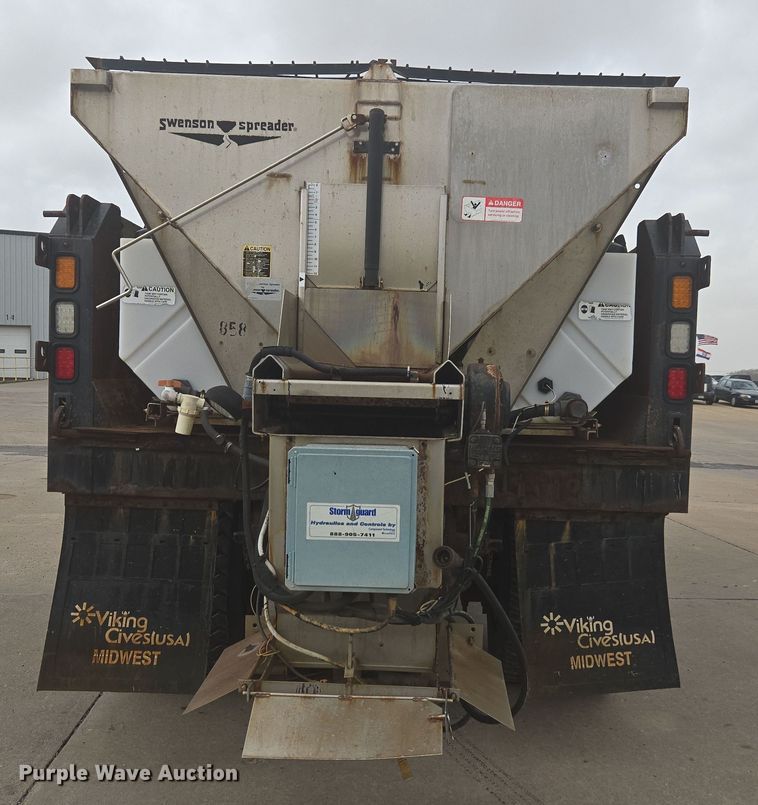 image for item DW1869 2010 International 7400 dump truck