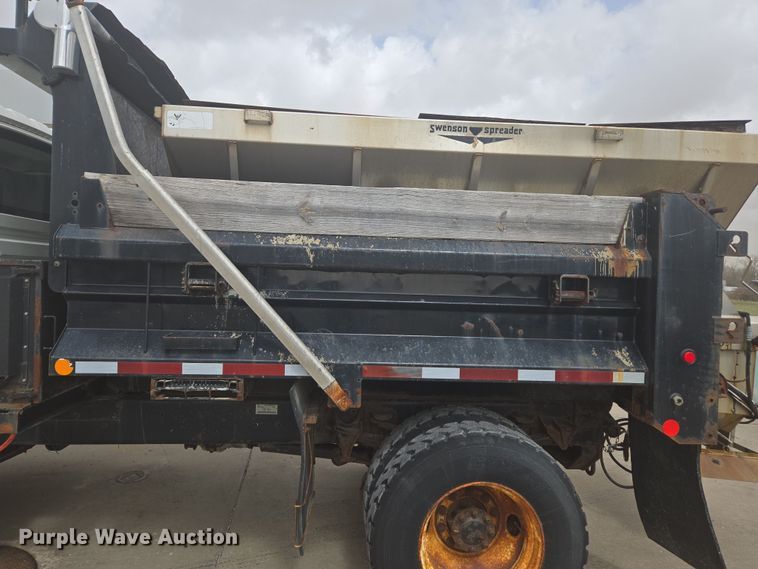 image for item DW1869 2010 International 7400 dump truck