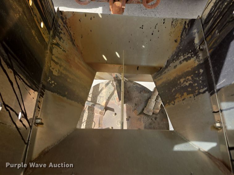 image for item DW1869 2010 International 7400 dump truck