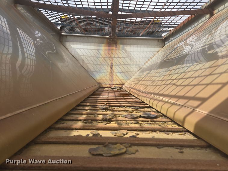 image for item DW1869 2010 International 7400 dump truck