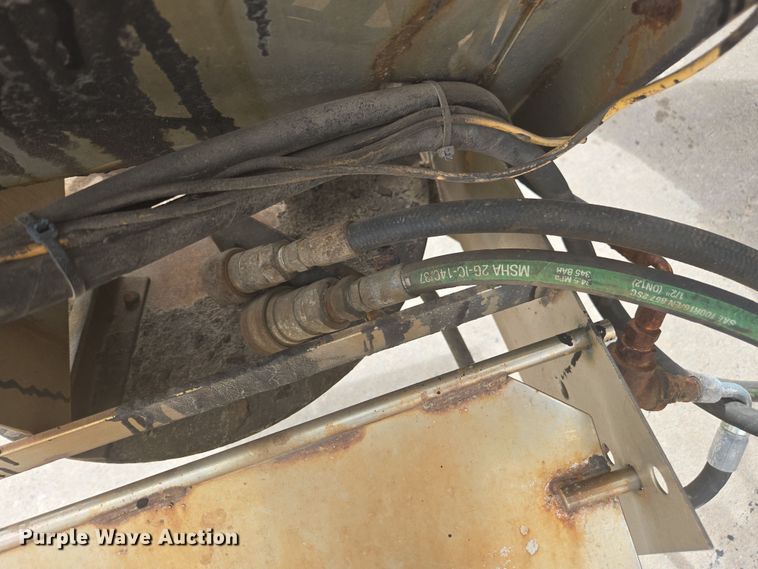 image for item DW1869 2010 International 7400 dump truck