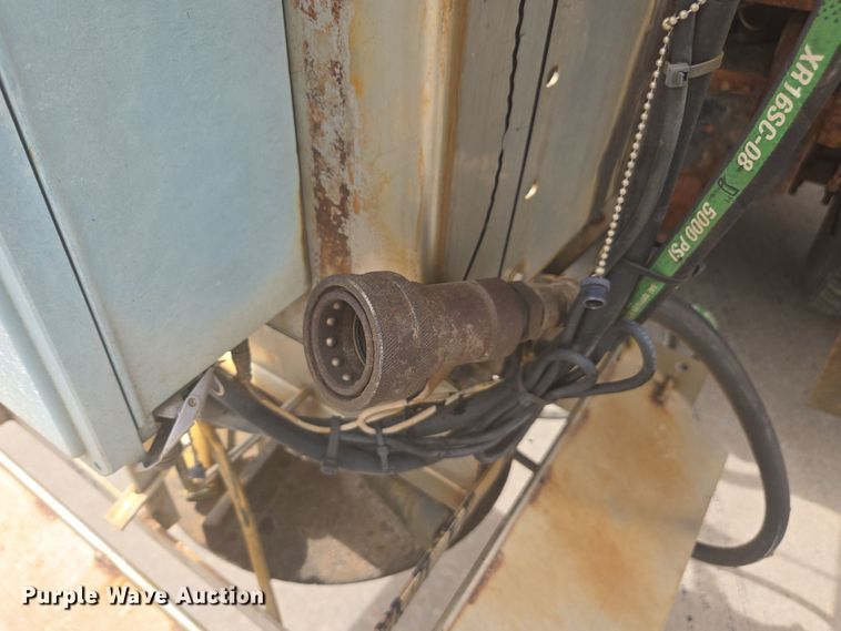 image for item DW1869 2010 International 7400 dump truck