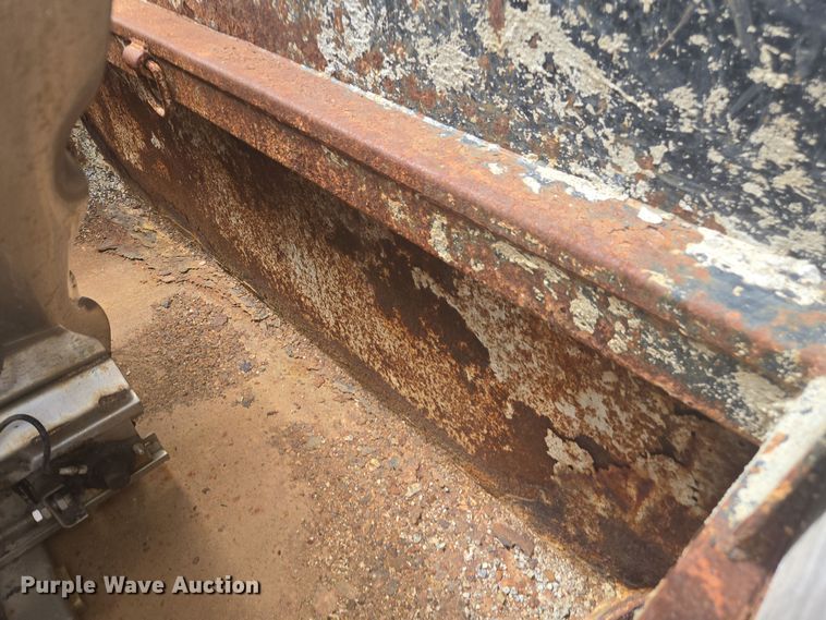 image for item DW1869 2010 International 7400 dump truck