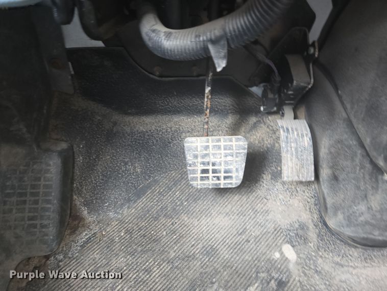 image for item DW1869 2010 International 7400 dump truck