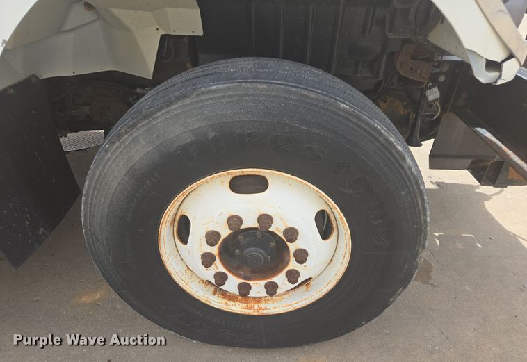 image for item DW1869 2010 International 7400 dump truck