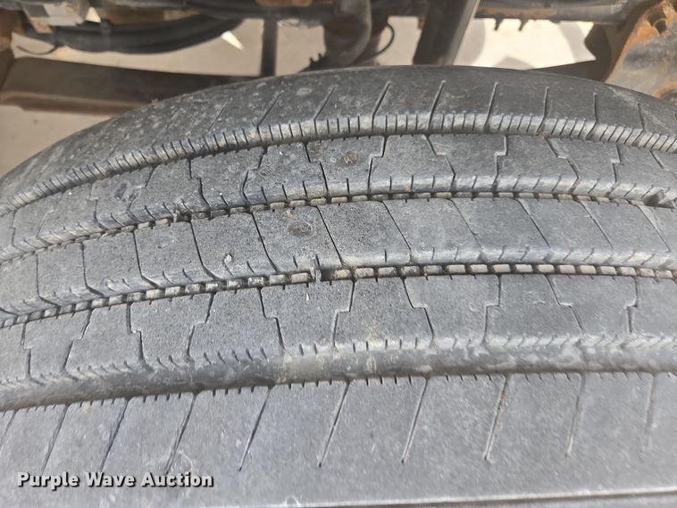 image for item DW1869 2010 International 7400 dump truck