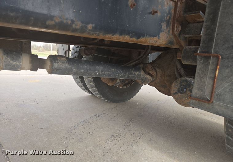 image for item DW1869 2010 International 7400 dump truck