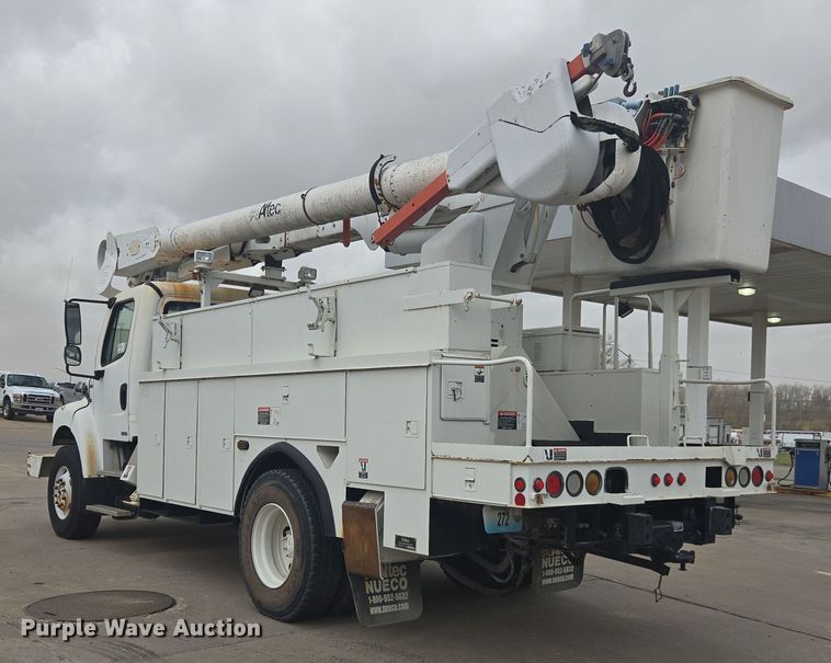 image for item DW1870 2007 Freightliner M2 106 bucket truck