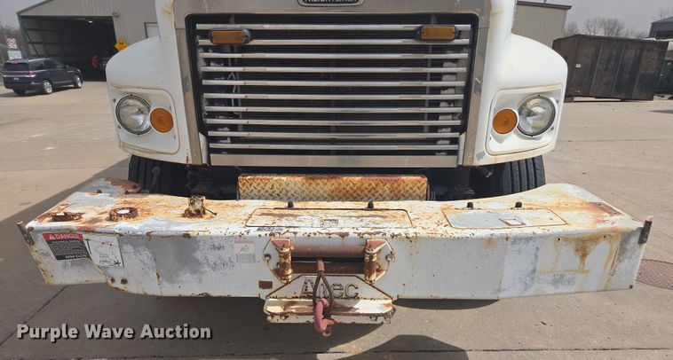 image for item DW1870 2007 Freightliner M2 106 bucket truck