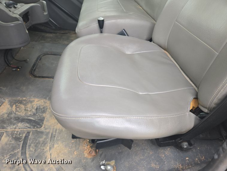 image for item DW1870 2007 Freightliner M2 106 bucket truck