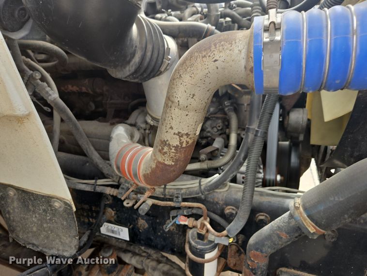 image for item DW1870 2007 Freightliner M2 106 bucket truck