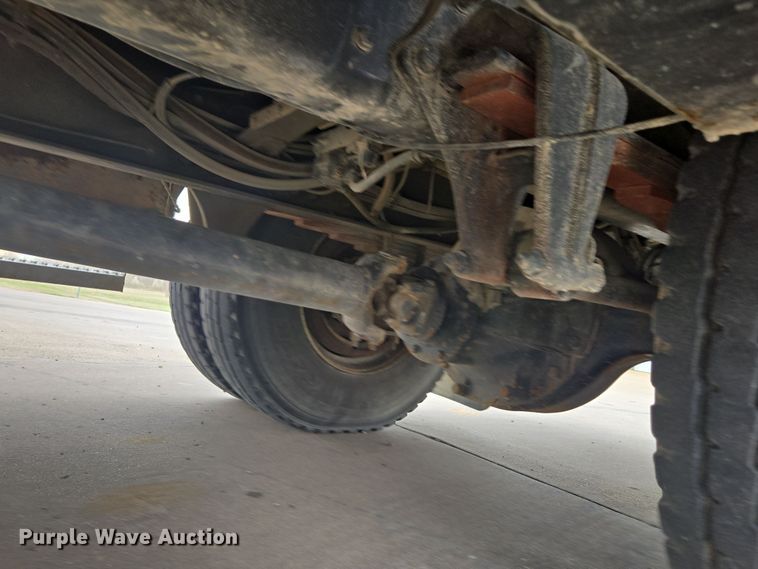 image for item DW1870 2007 Freightliner M2 106 bucket truck