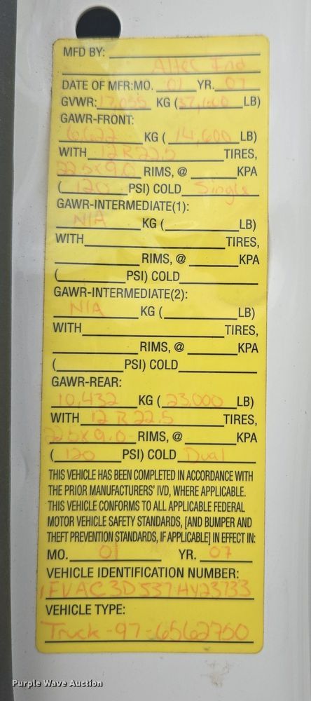 image for item DW1870 2007 Freightliner M2 106 bucket truck