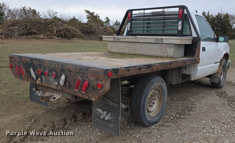 image for item DW3235 1998 Chevrolet C2500 flatbed pickup truck