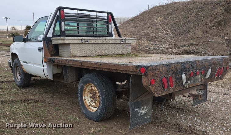 image for item DW3235 1998 Chevrolet C2500 flatbed pickup truck