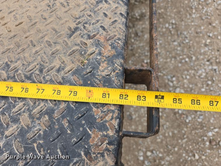 image for item DW3235 1998 Chevrolet C2500 flatbed pickup truck