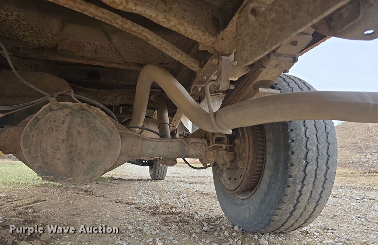 image for item DW3235 1998 Chevrolet C2500 flatbed pickup truck