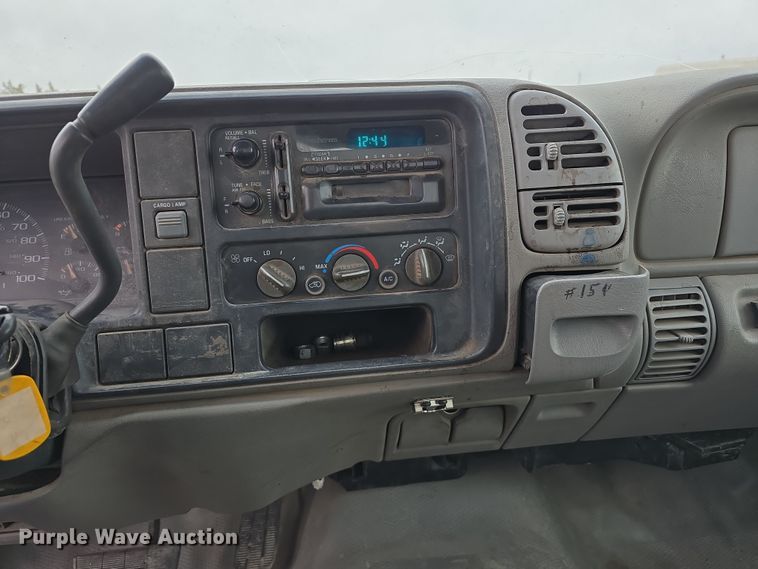 image for item DW3235 1998 Chevrolet C2500 flatbed pickup truck