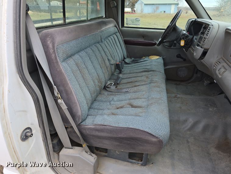 image for item DW3235 1998 Chevrolet C2500 flatbed pickup truck