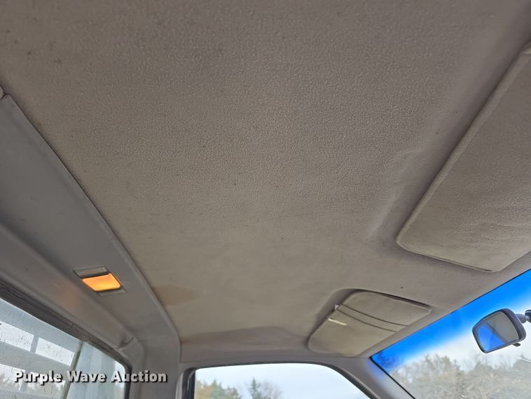 image for item DW3235 1998 Chevrolet C2500 flatbed pickup truck