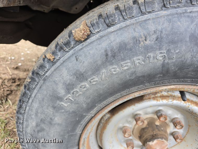 image for item DW3235 1998 Chevrolet C2500 flatbed pickup truck