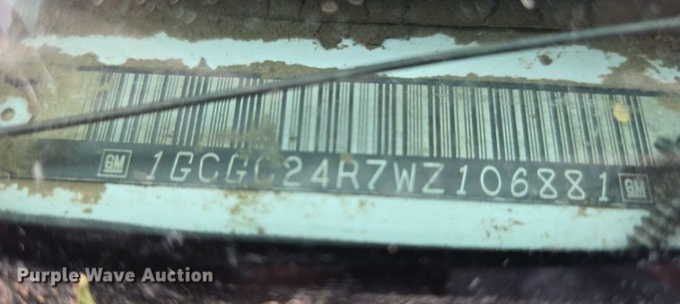 image for item DW3235 1998 Chevrolet C2500 flatbed pickup truck