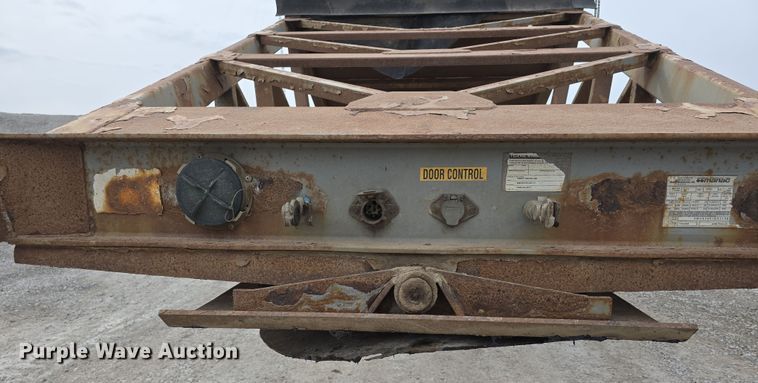 image for item DW3241 2016 Manac CPS bottom dump trailer